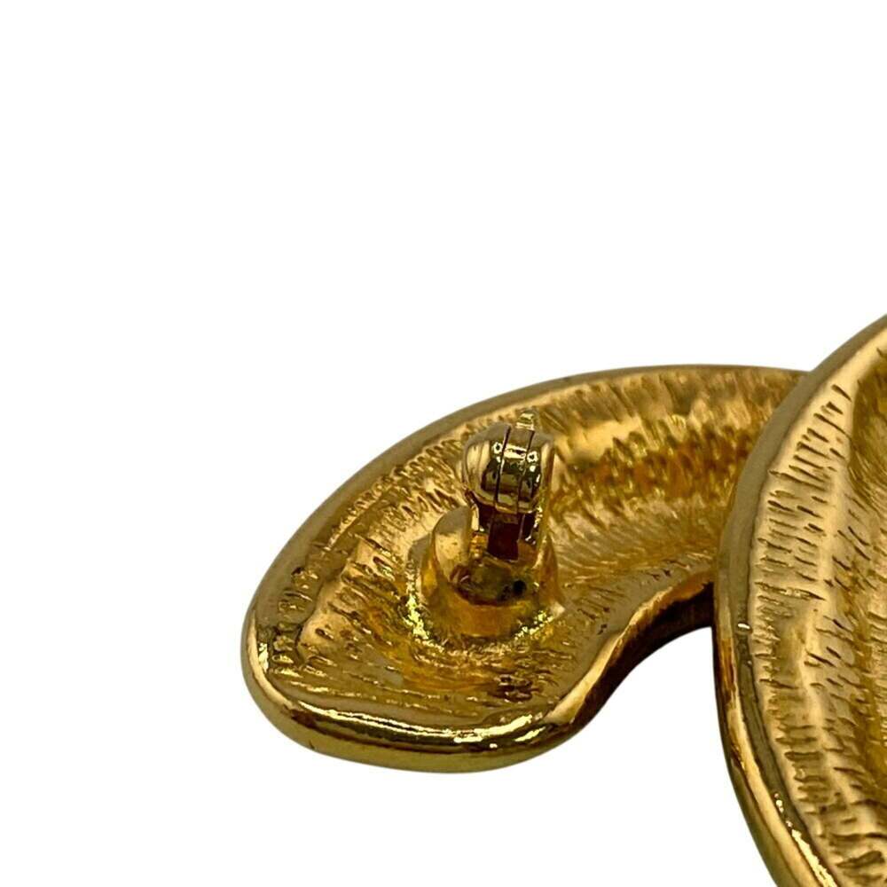 CHANEL Authentic Gold Logo Brooch - Picture 6 of 9